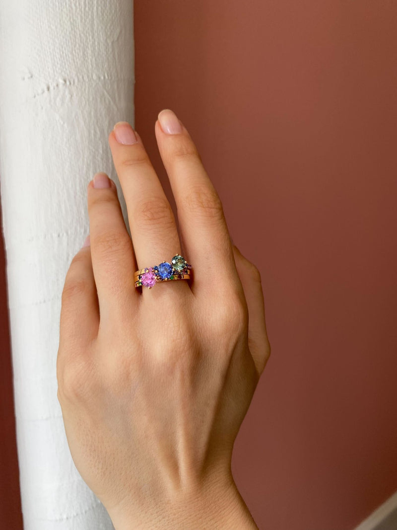 SOLD OUT Monara Rosa 18K Gold Ring w. Sapphires
