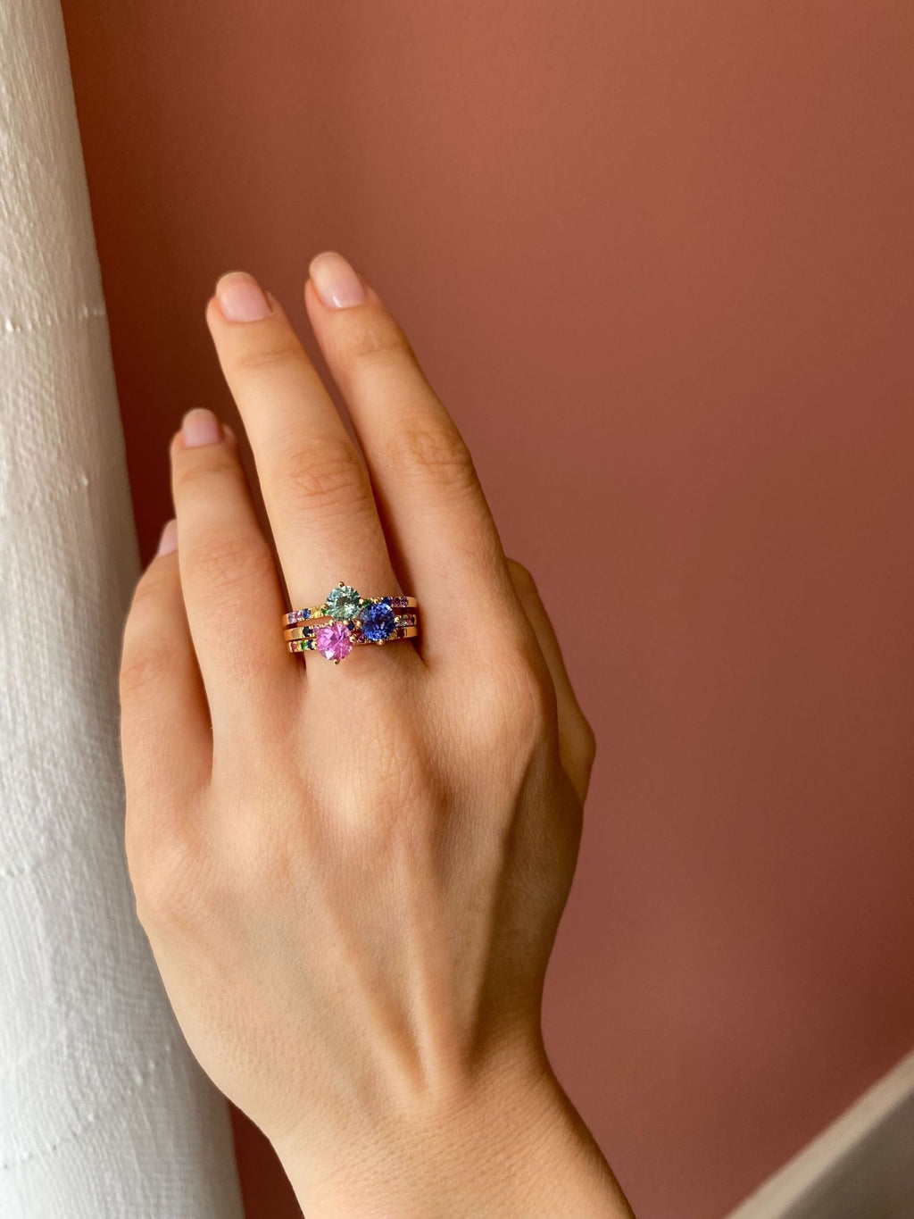 UDSOLGT Monara Nil 18K Guld Ring m. Safirer