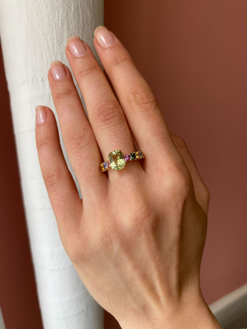 Monara Saka 18K Gold Ring w. Tourmaline & Sapphires