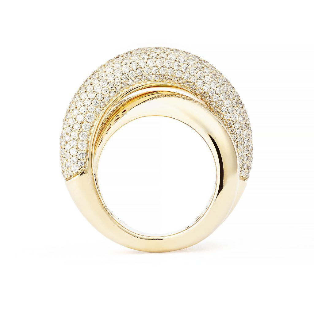 Infinity Loop Big Half Pavé 18K Gold Ring w. Diamonds