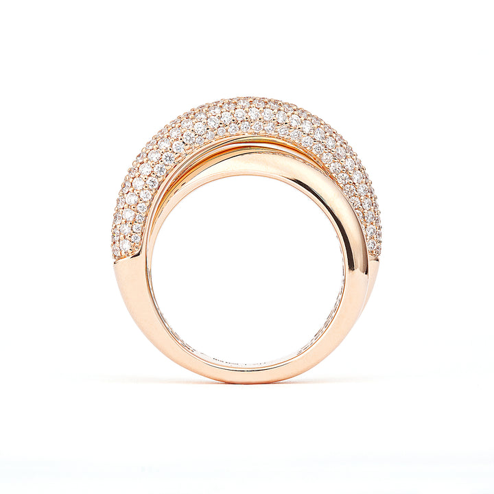 Infinity Loop Medium Half Pavé 18K Rosegold Ring w. Diamonds