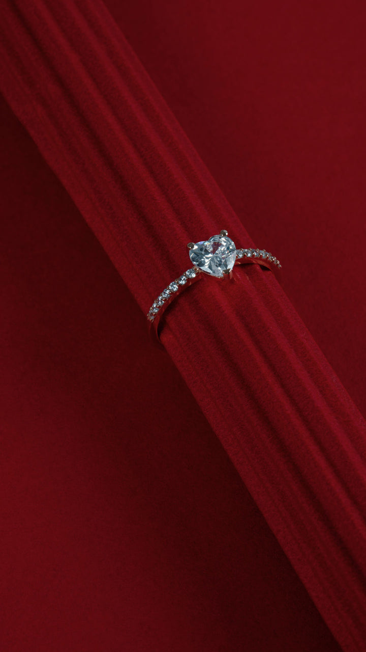 Solitaire Heart Pavé 18K Rosegold Ring w. Lab-Grown Diamonds