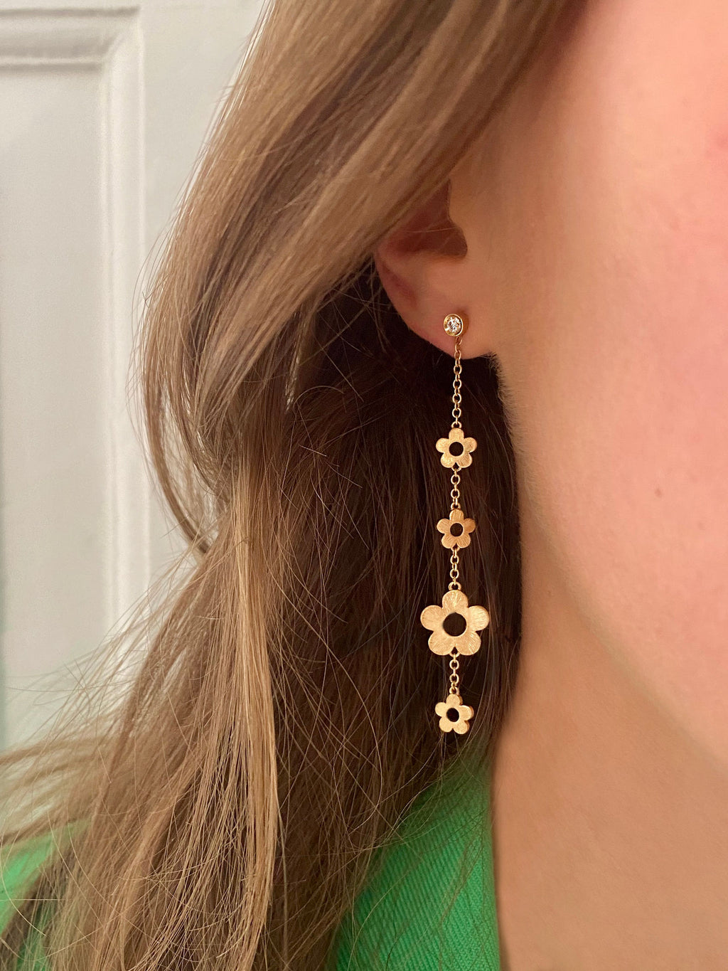 Flower Power 18K Gold Ear Jacket w. Diamonds