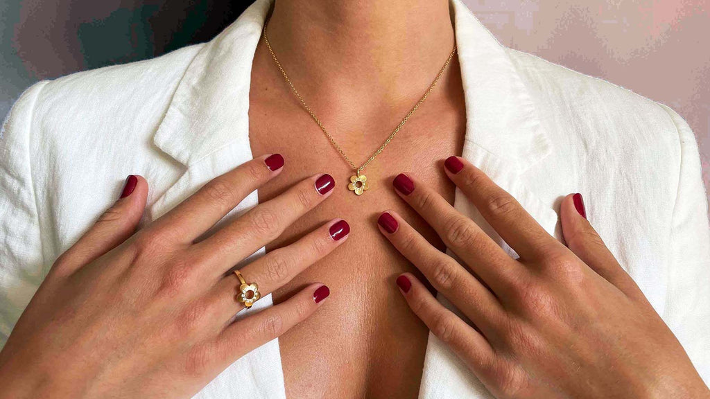 Flower Power Goldring aus 18K I Diamanten