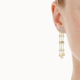 Wow 18K Gold Earring w. Diamonds