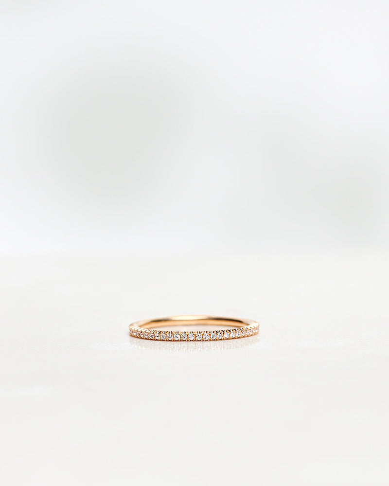 Jade Petite 18K Guld, Hvidguld eller Rosaguld Ring m. Diamanter