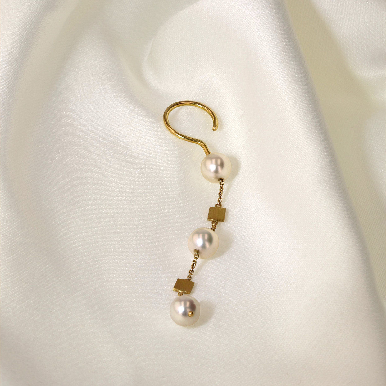 Bubbles 18K Gold Earring w. Pearls