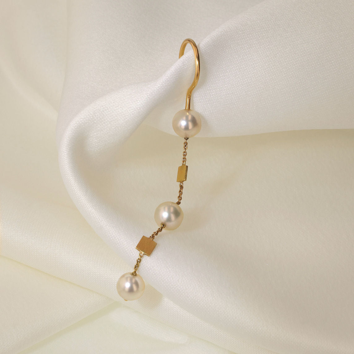 Bubbles 18K Gold Earring w. Pearls