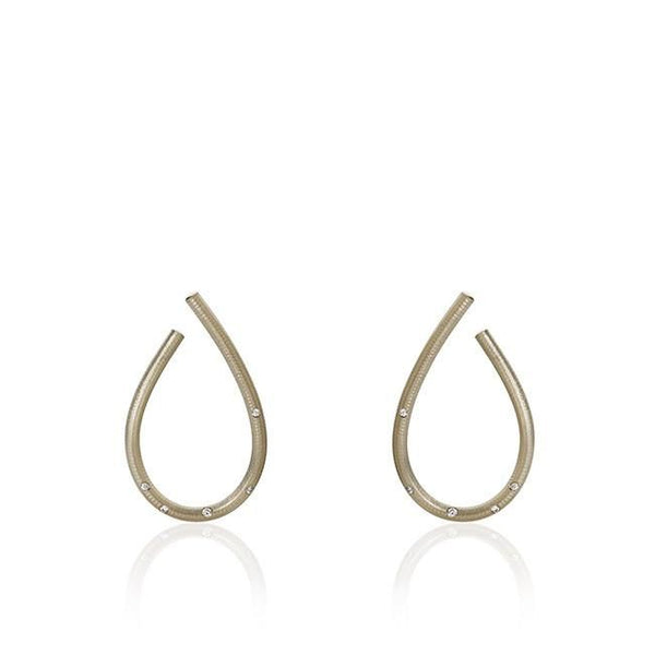Medium Kharisma 18K Whitegold Earrings w. Diamonds