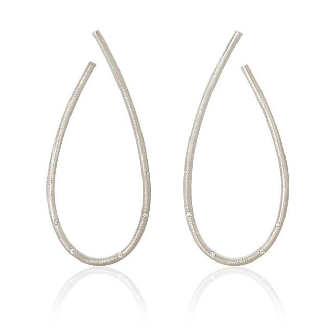 Mega Kharisma Silver Earrings w. Diamonds