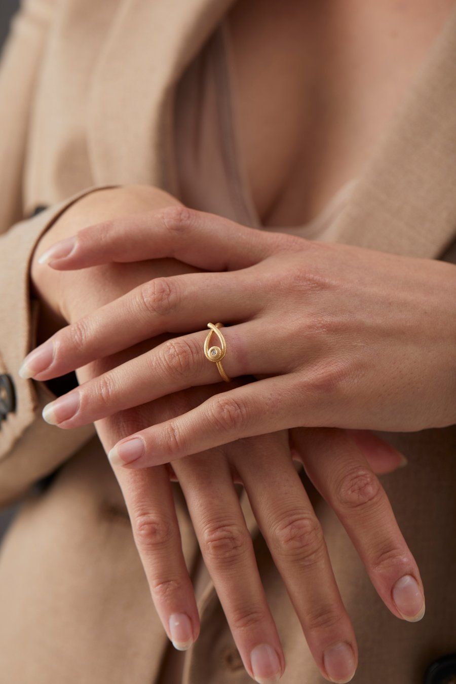 Kharisma 18K Gold Ring w. Diamond
