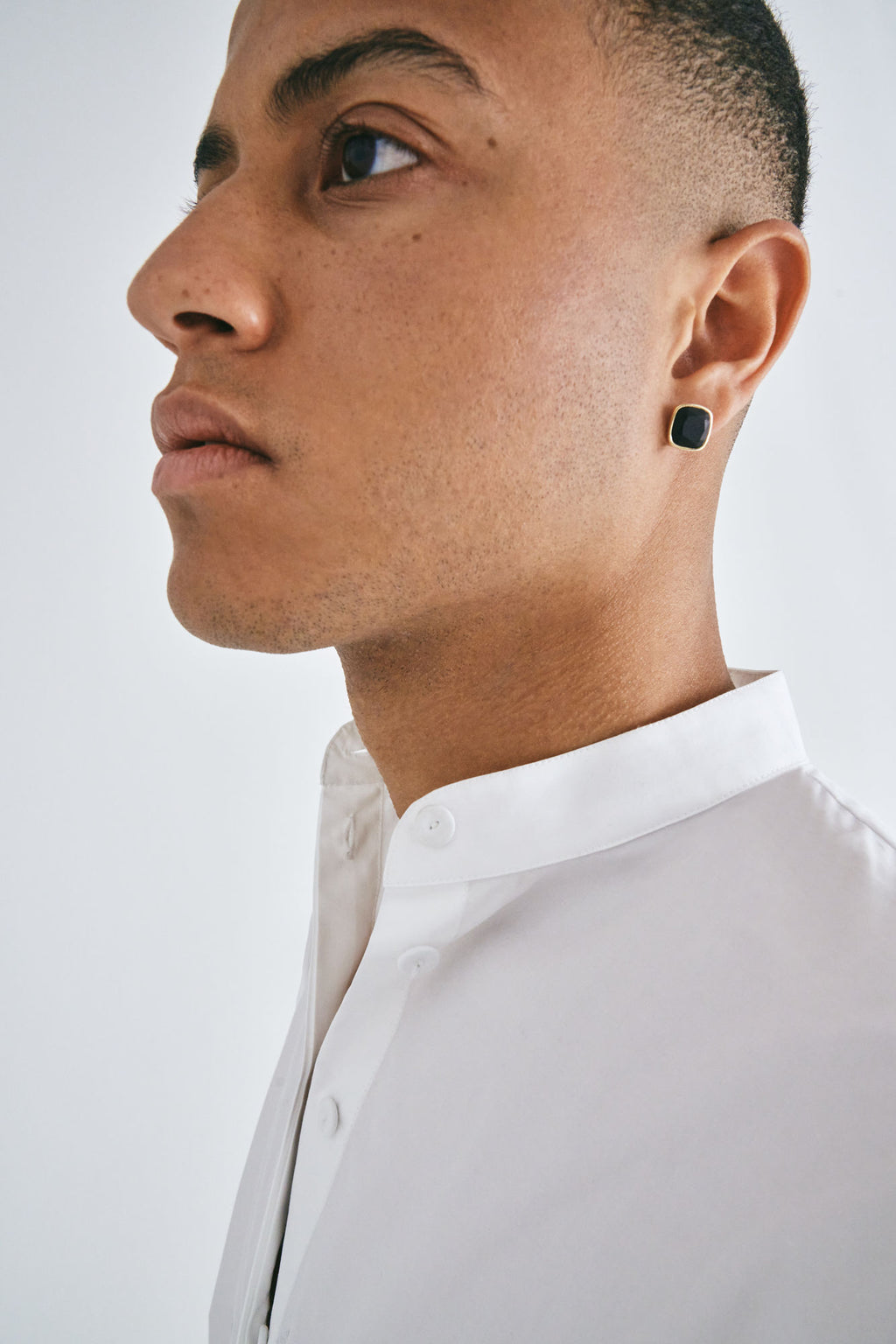 And I 18K Guld Ørestik m. Mpingo