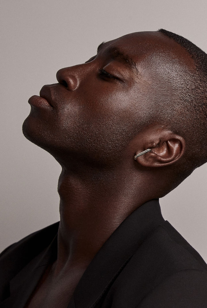 Eternity Engraved 18K Whitegold Ear Cuffs w. Lab-Grown Diamonds