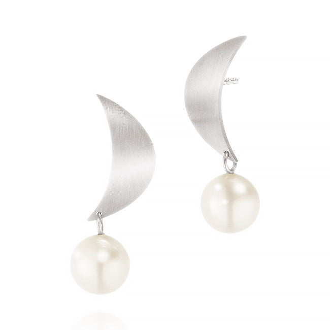 Luna Silver Earrings w. White Pearls