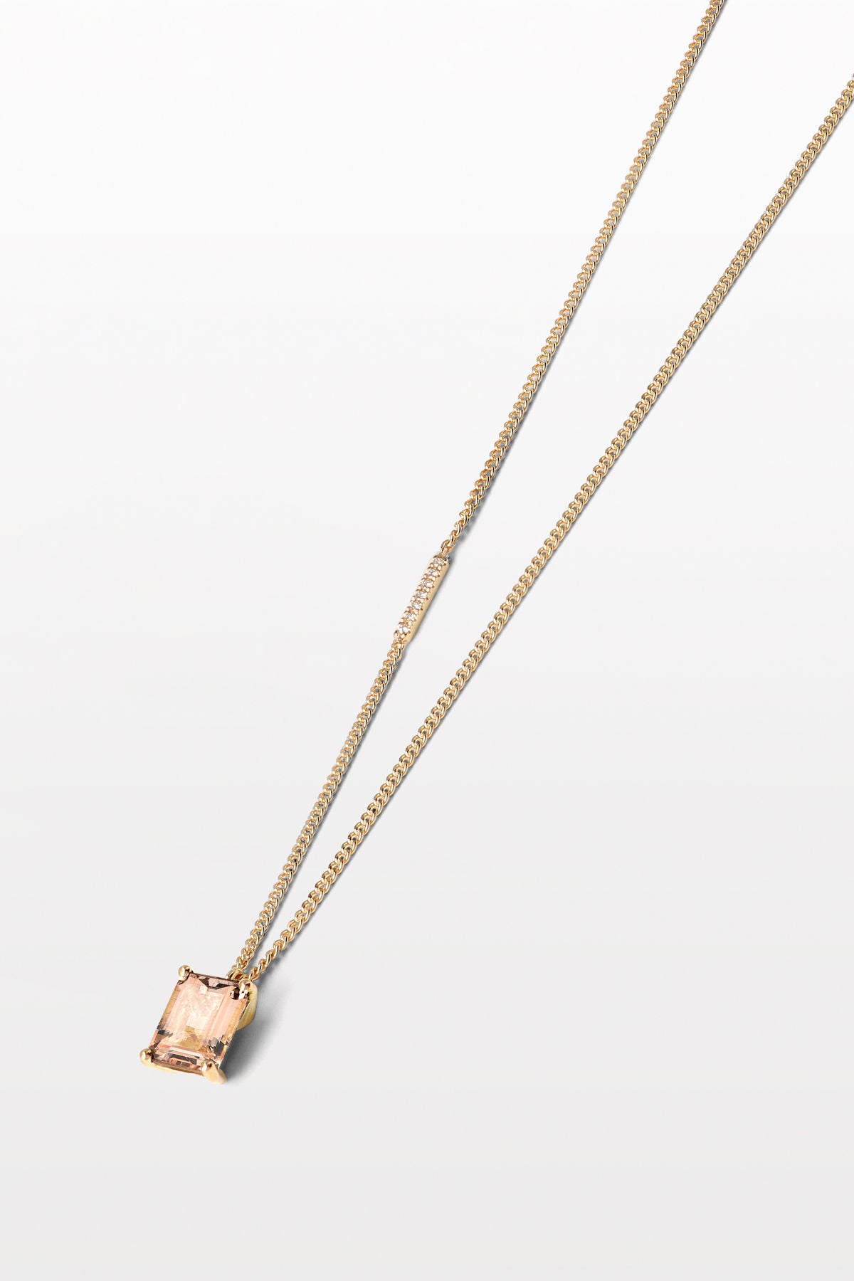 Lustre 01 18K Gold Necklace w. Morganite