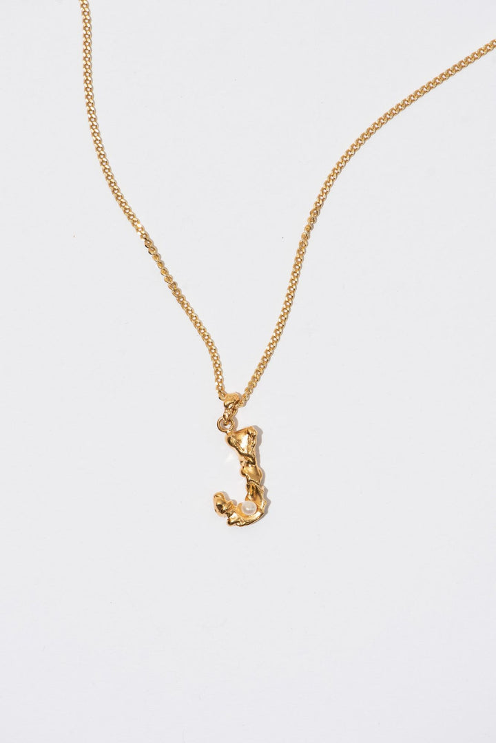 The Pearl Letter Gold Plated Pendant w. Pearl
