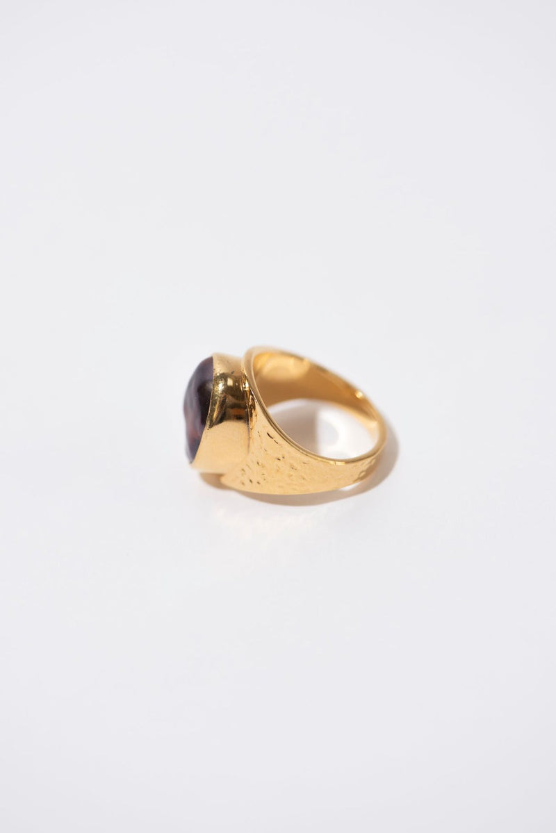 The Signet Black Gold Plated Ring w. Pearl