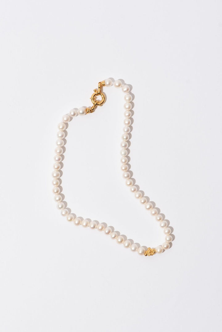 The Classic Small Gold Plated Necklace w. Pearls