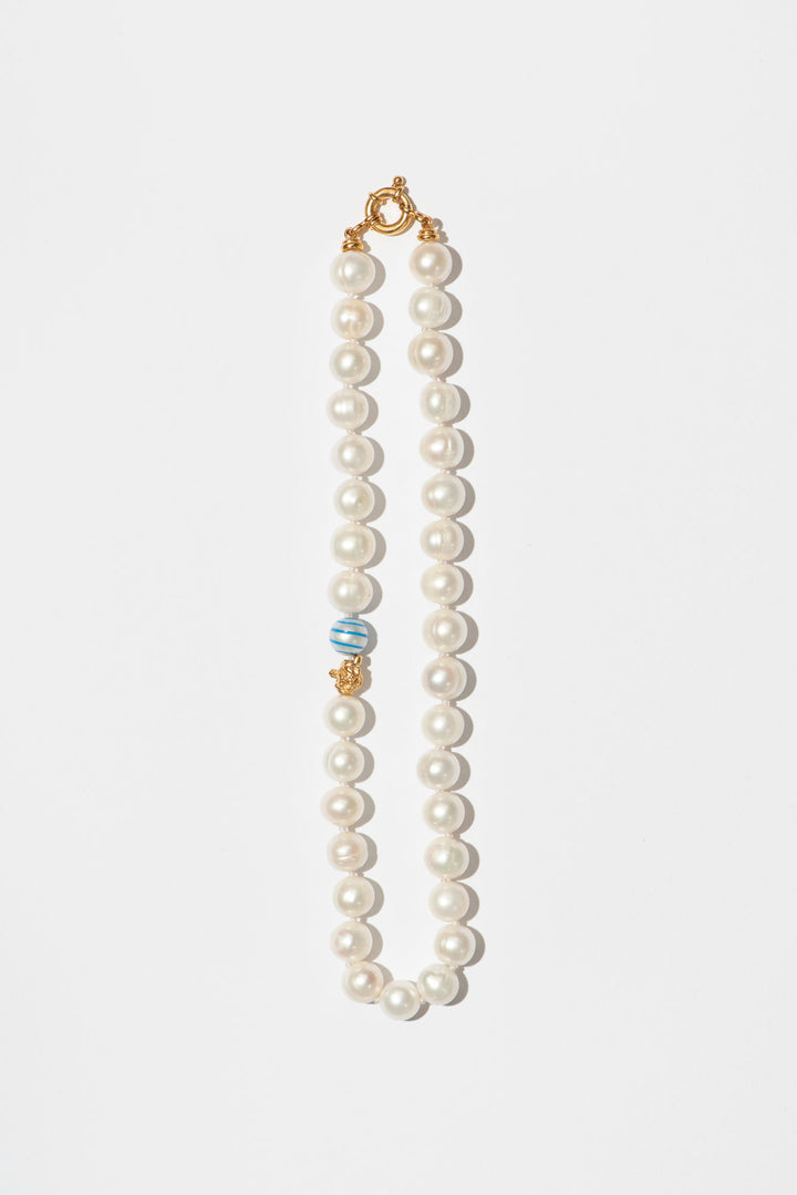 Die große klassische Blue Stripes Gold Plated Halskette w. Perlen