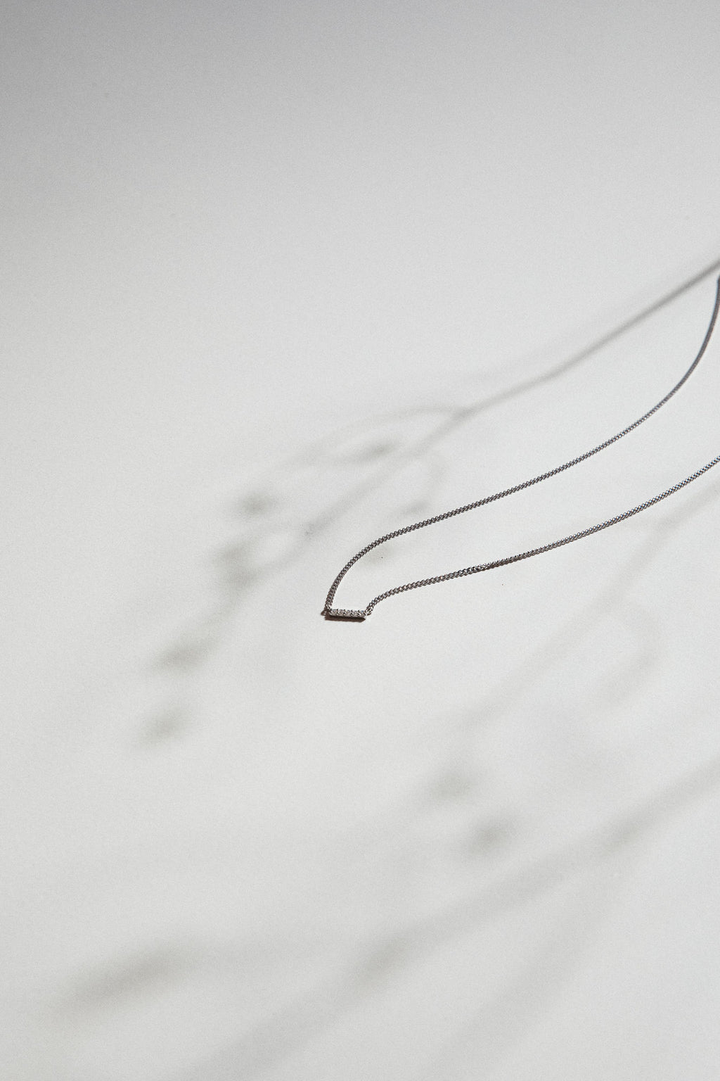 Line 18K Gold Necklace w. Lab-Grown Diamonds