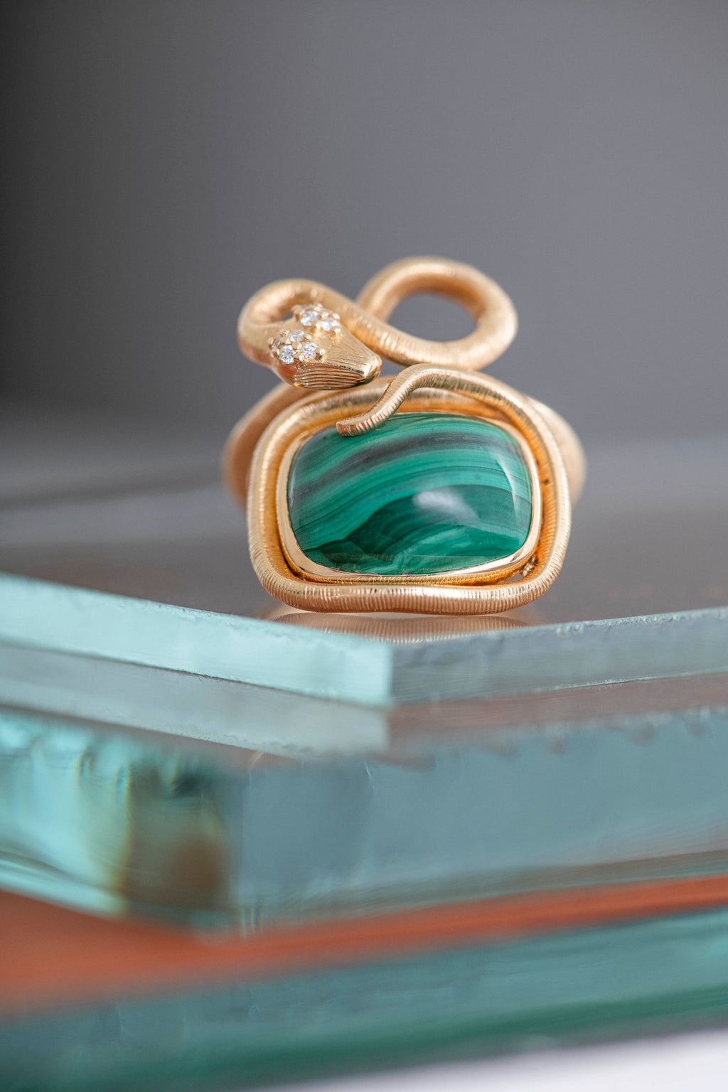 Snakes Petite 18K Gold Ring w. Diamonds & Malachite
