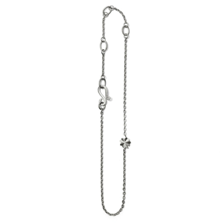 Miss Bara Pagoderia Armband I Grau