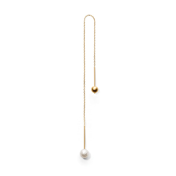 Miss Eglobe kleiner weißer, facettierter Perlen-Ohrring aus Gold