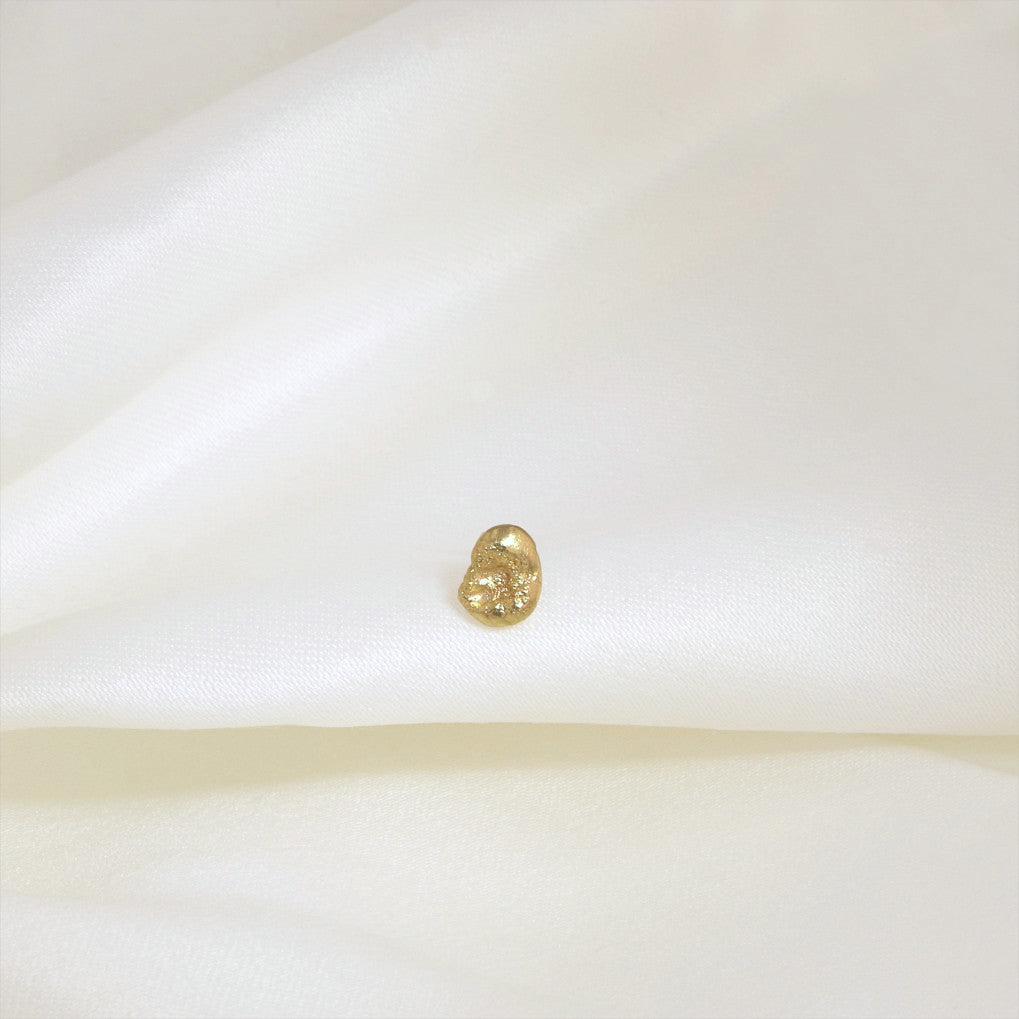 Nugget 18K Gold Stud