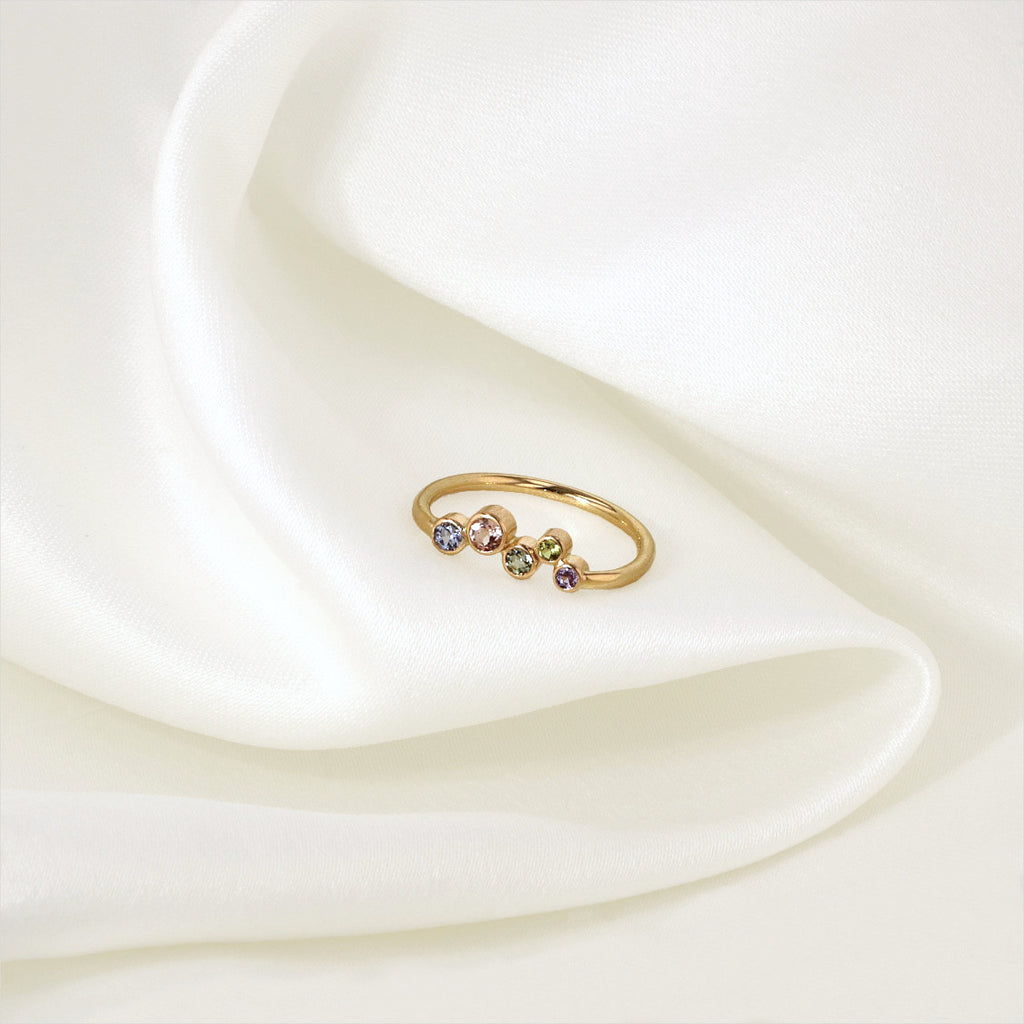 14K Guld Ring m. Safirer