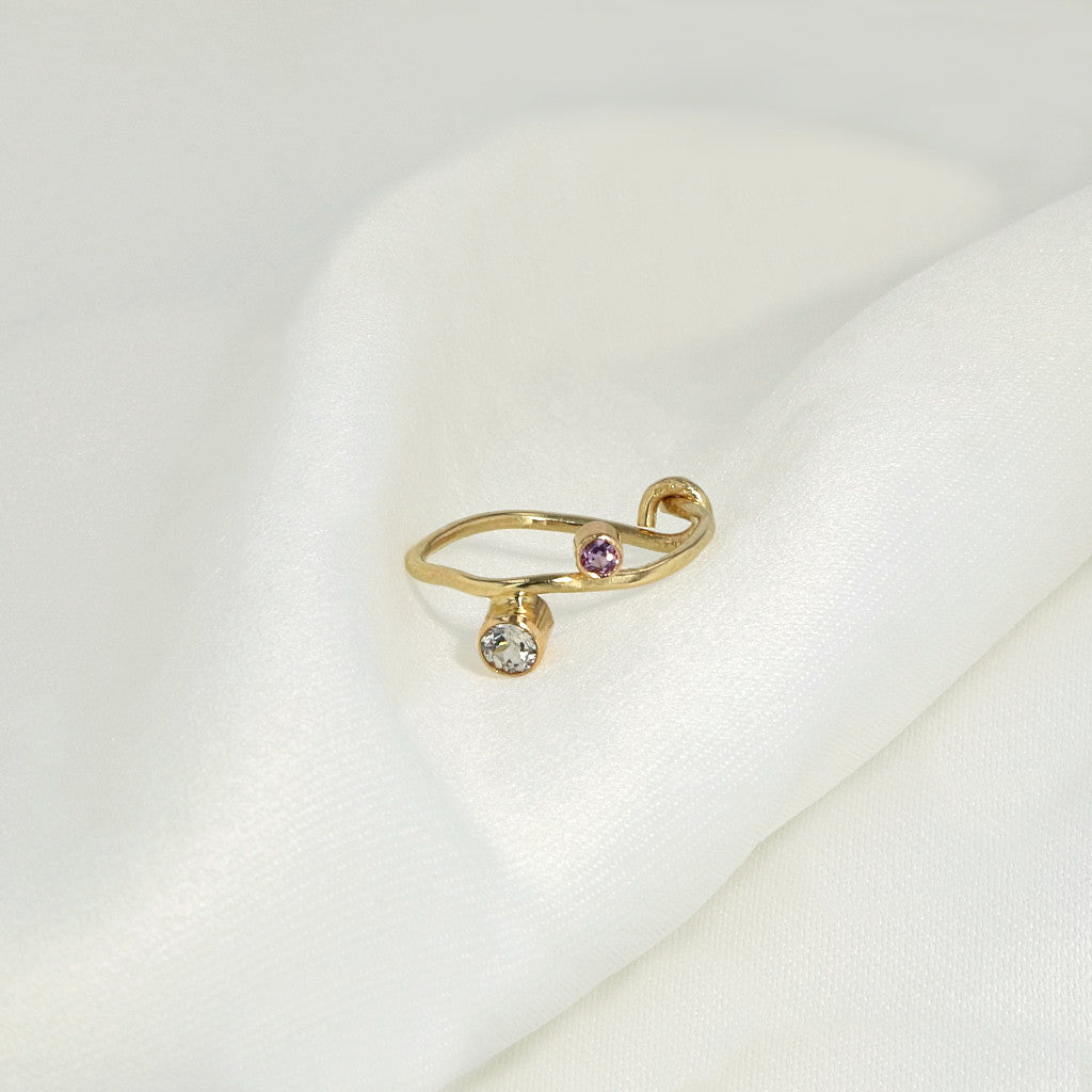 Tiaré 14K Gold Earring w. Blue Sapphire