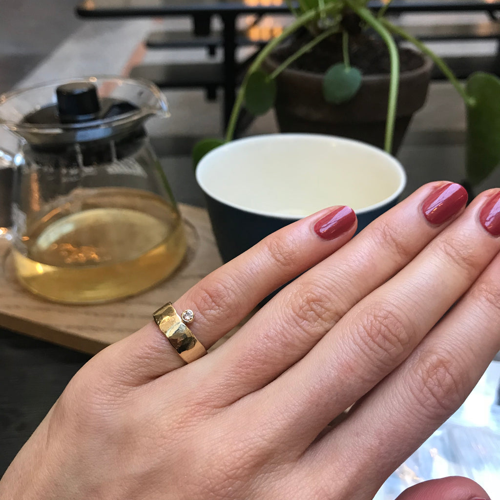 Annie 14K Gold Ring w. Yellow Sapphire