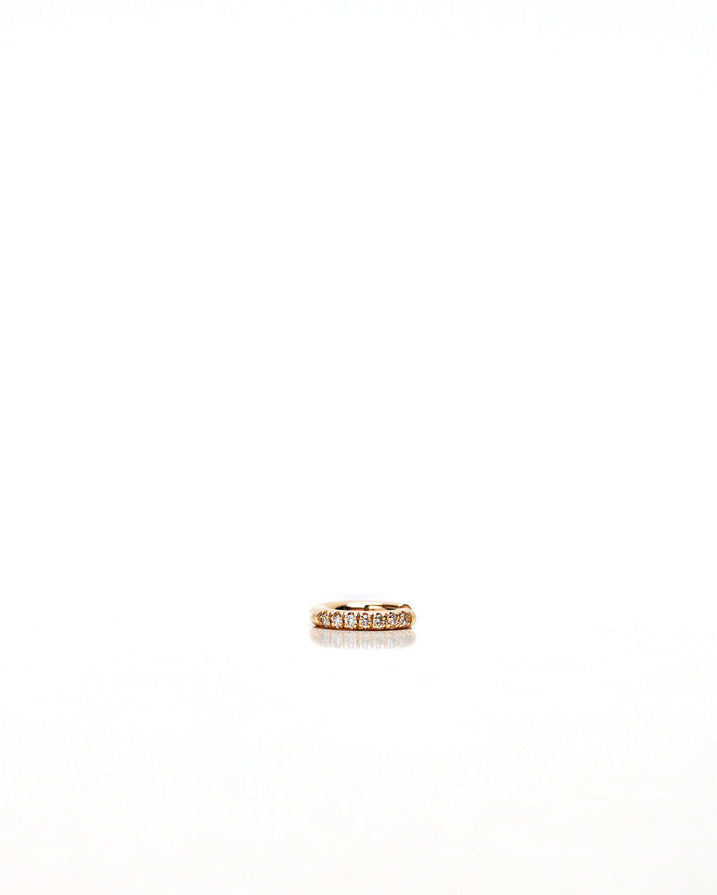Signature 6mm 18K Gold, Whitegold or Rosegold Huggie w. Diamonds