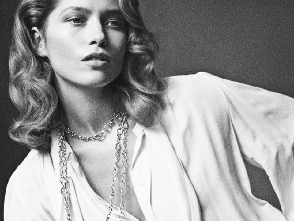 Love kleine Halskette aus 18K Gold & Rosegold