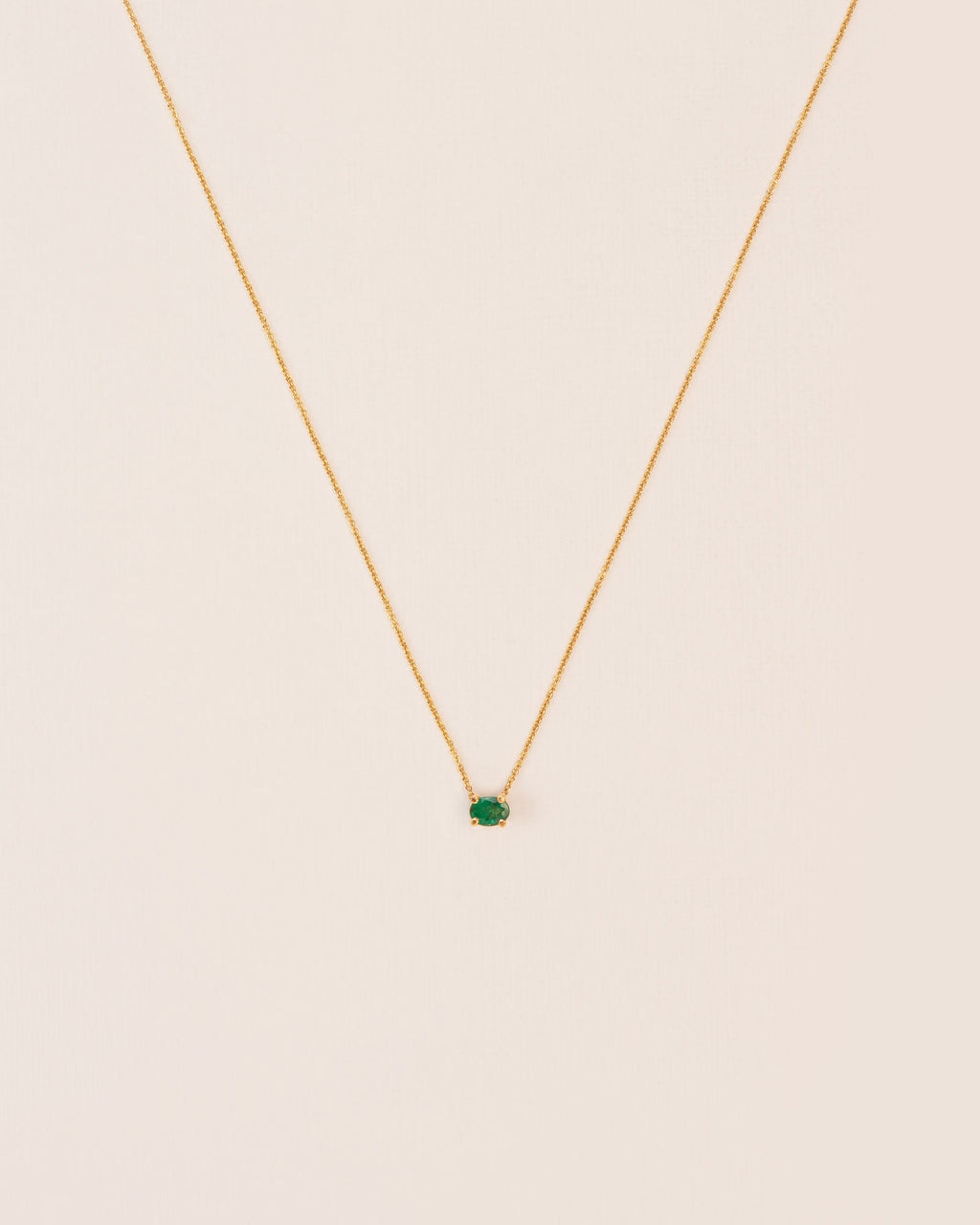 18K Gold Necklace w. Emerald