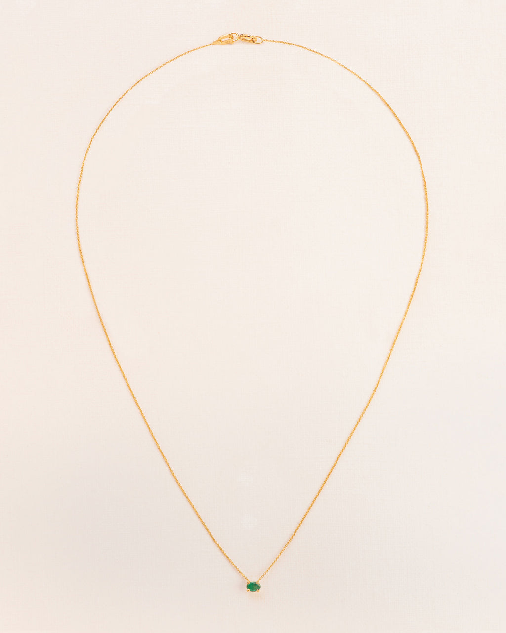 18K Gold Necklace w. Emerald