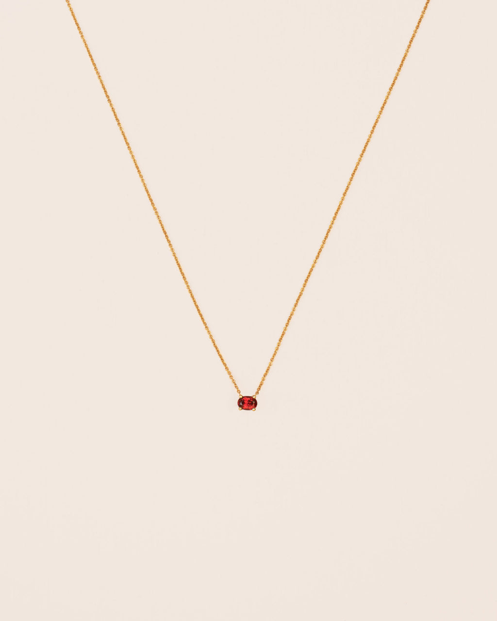 18K Gold Necklace w. Garnet