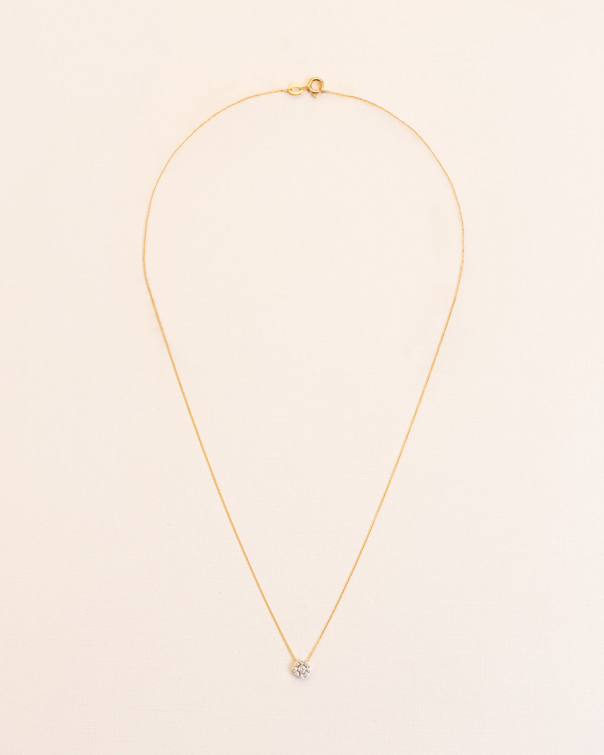 18K Gold flower Necklace w. White Diamonds