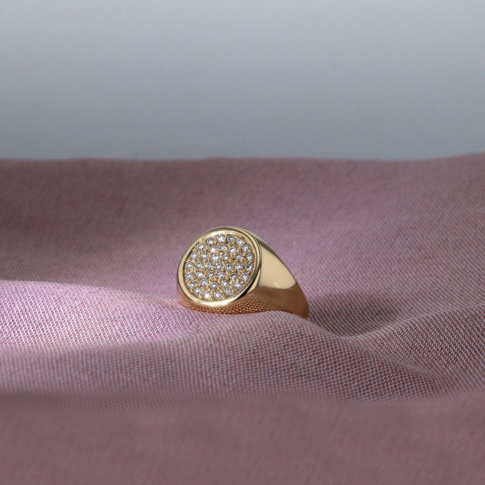 Classic Diamonds 14K Gold Ring w. Diamonds