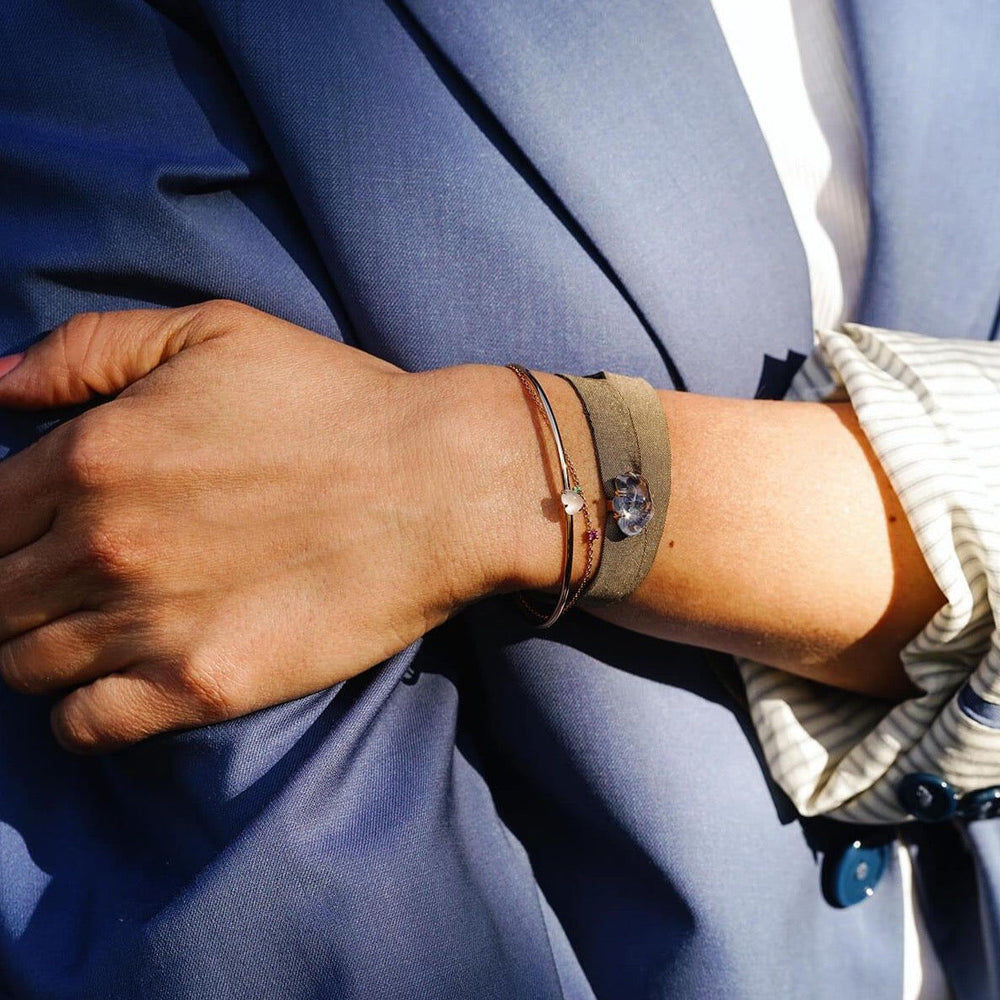 Tiny Cloud 18K Gold or Rosegold Bangle w. Ruby, Sapphires & Tsavorite