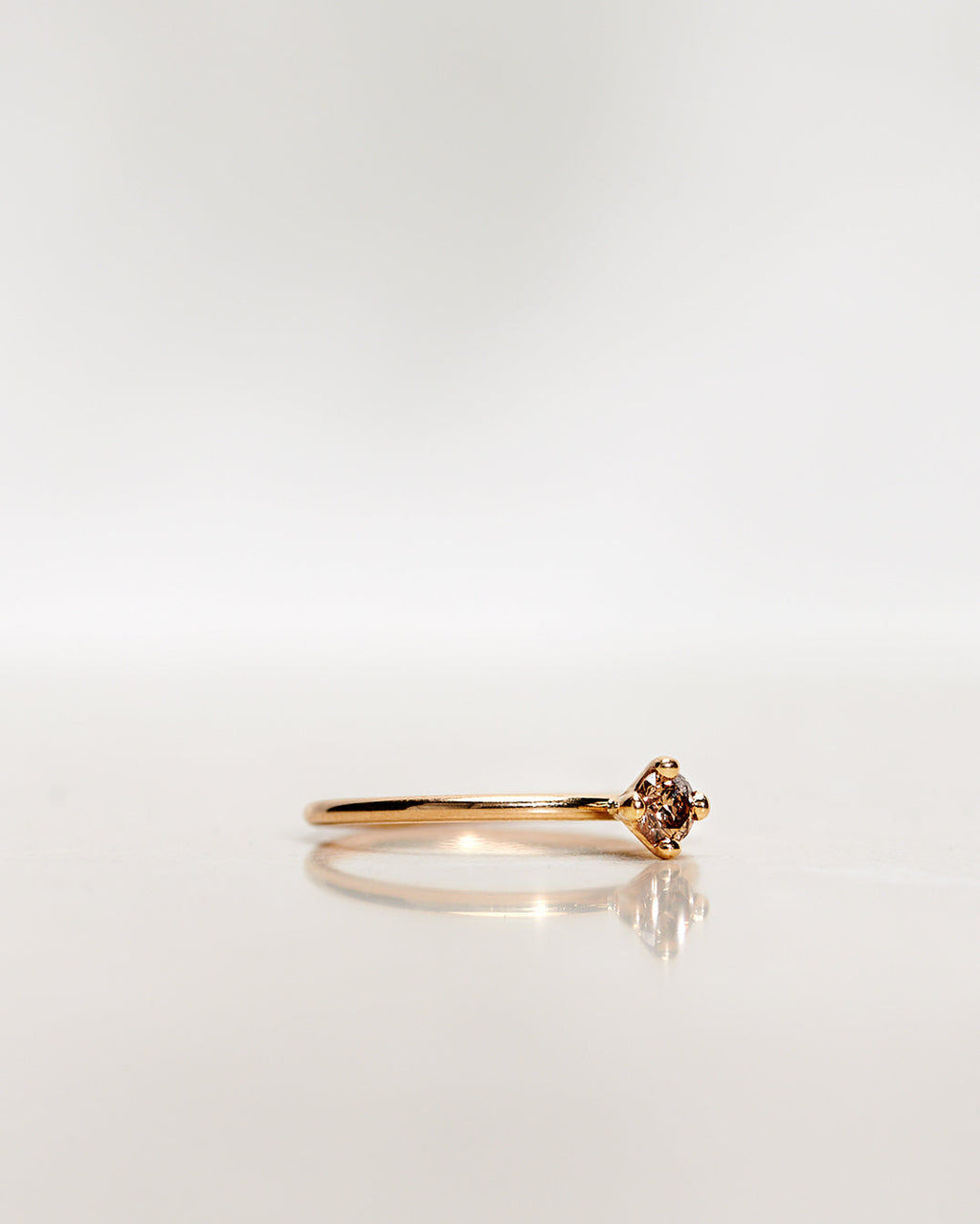 Not At All Tiny 18K Gold, Whitegold or Rosegold Ring w. Diamond
