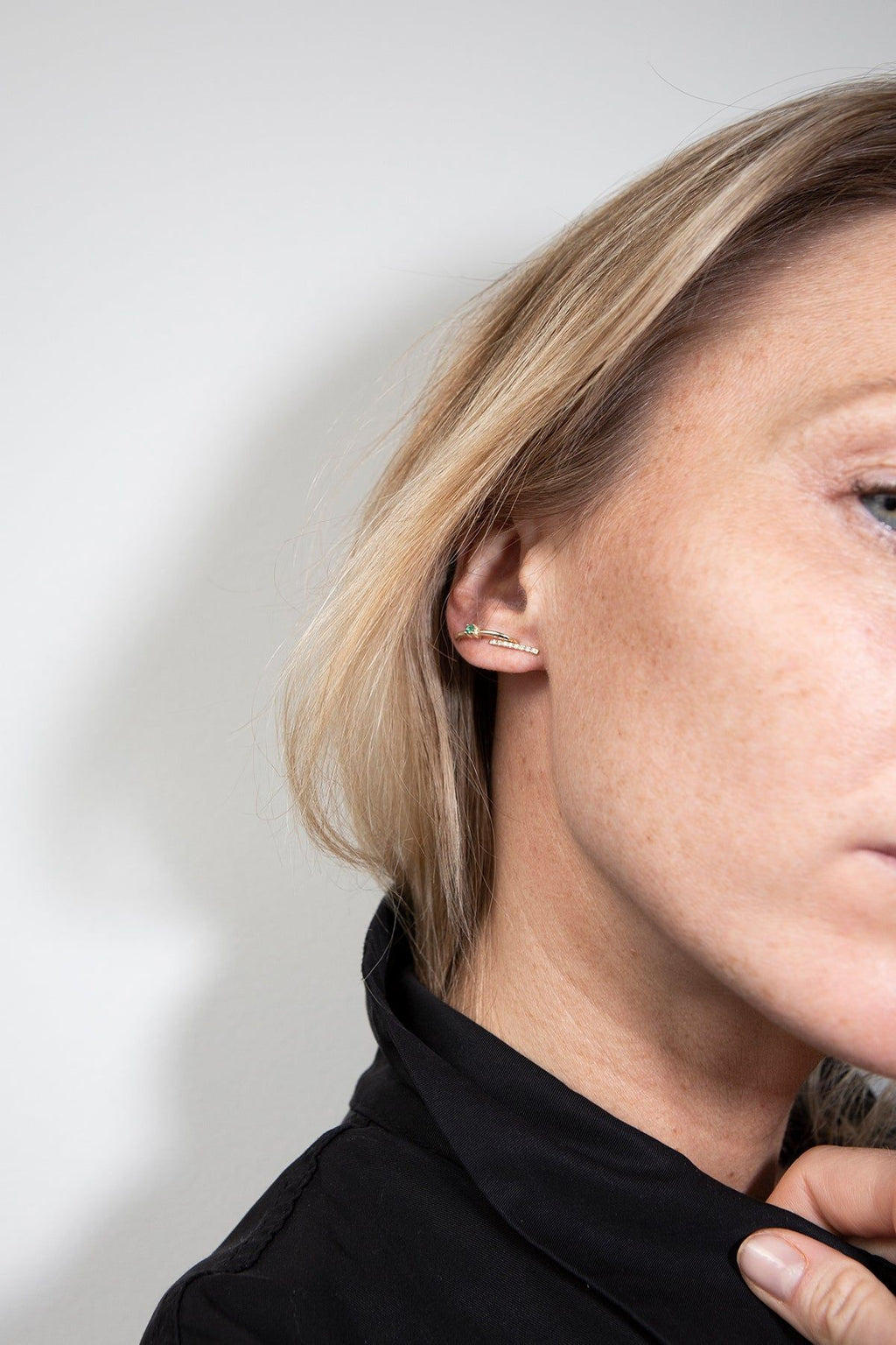 Ohrring 14K Gold, Weißgold oder Rosegold I Smaragd 0.05 Kt.