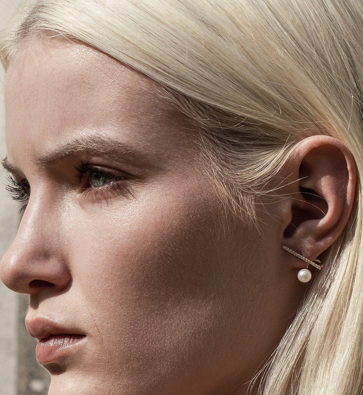 Horizontal Pearl Spiral Earring 06 - Single