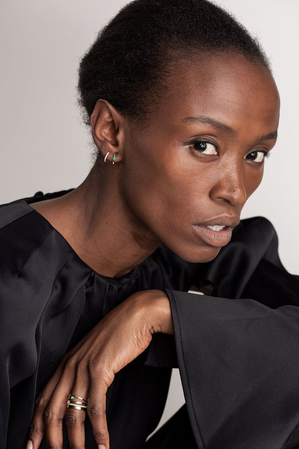 Floating Emerald Diamond Spiral Ring 0.17