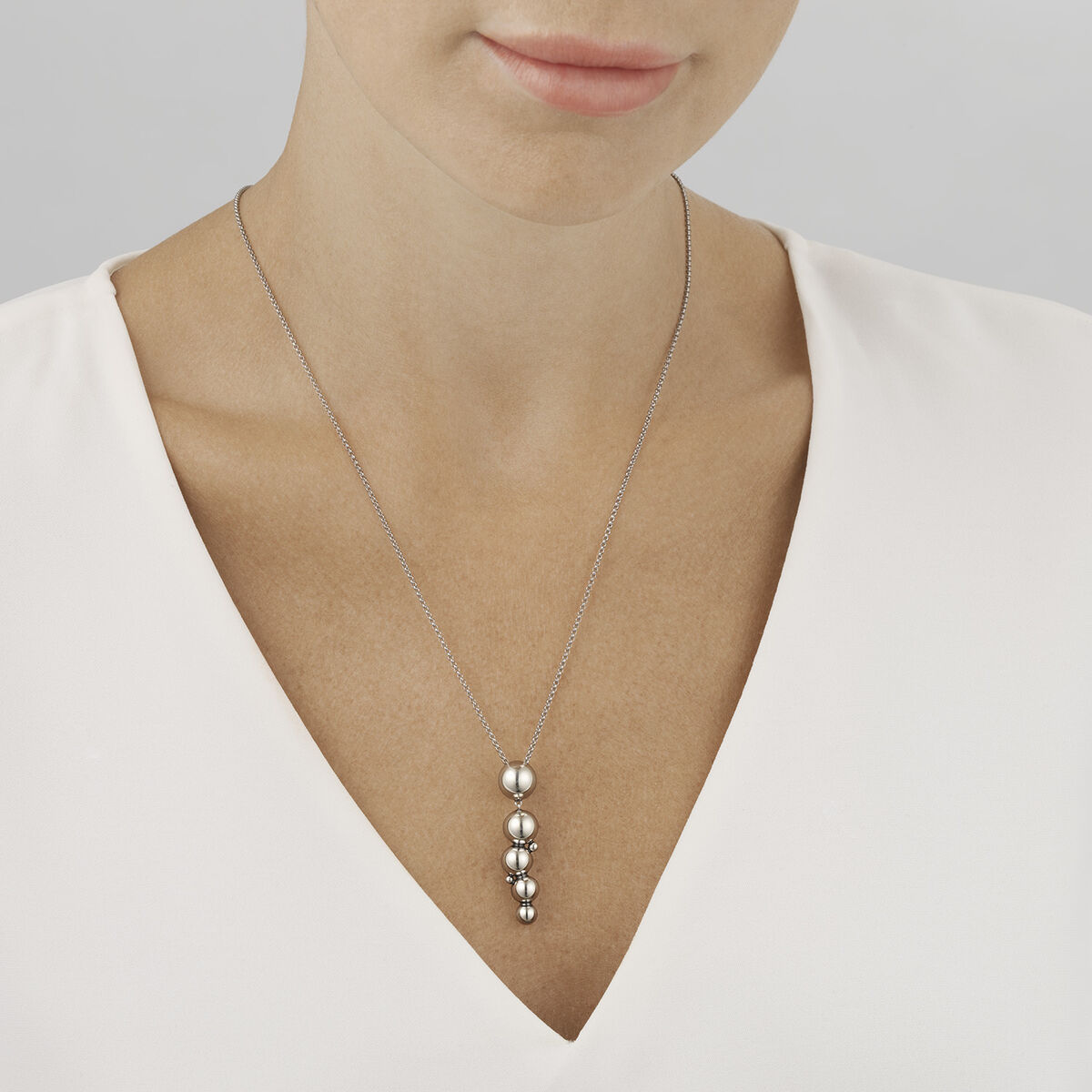 Moonlight Grapes small hanging pendant Silver Necklace