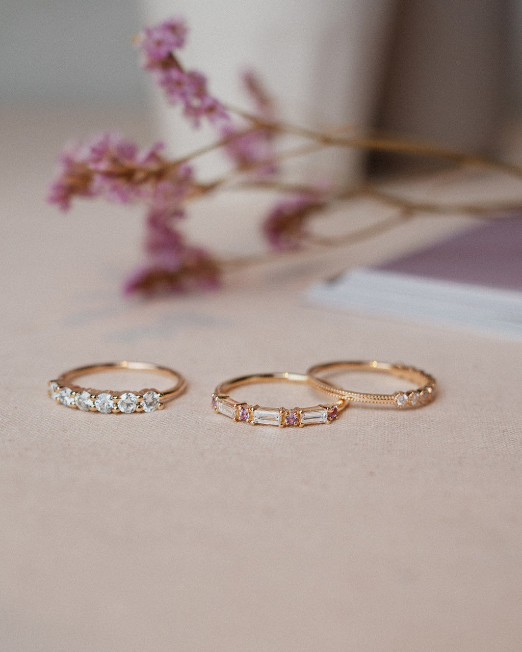 Mini Angel 18K Gold, Whitegold or Rosegold Ring w. Diamonds