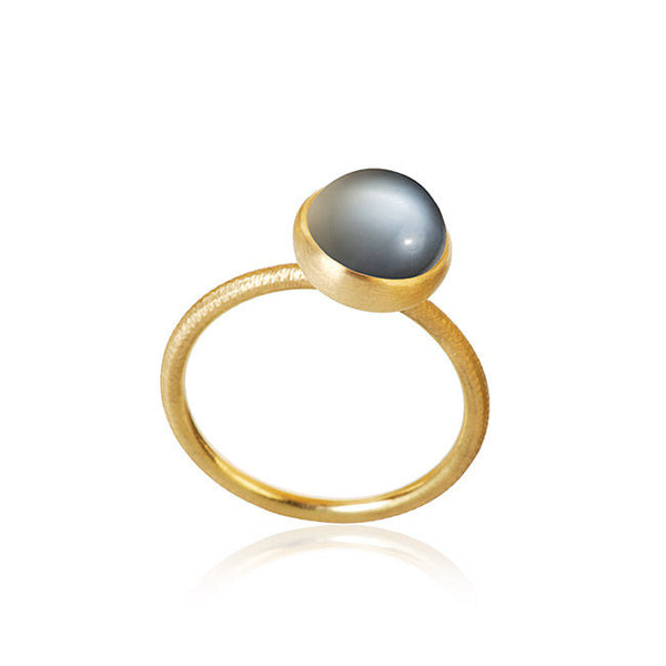 Small Pacific 18K Gold Ring w. Grey Moonstone