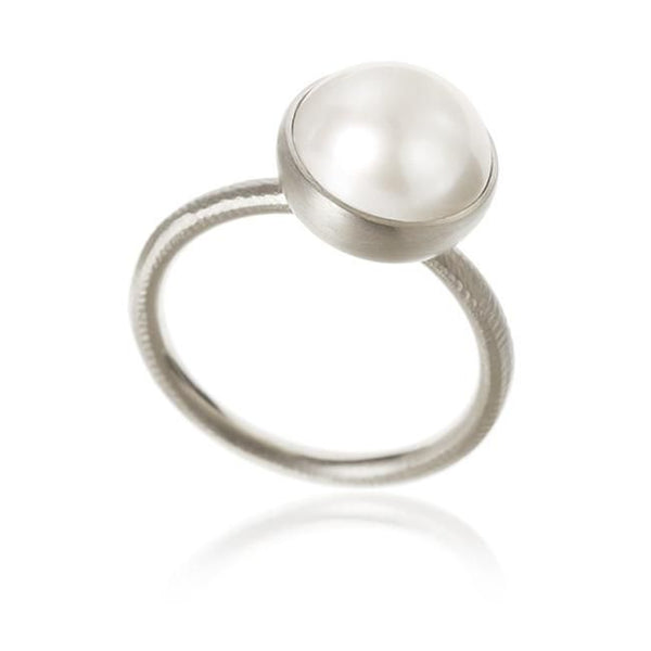 Large Pacific Silver Ring w. White Pearl