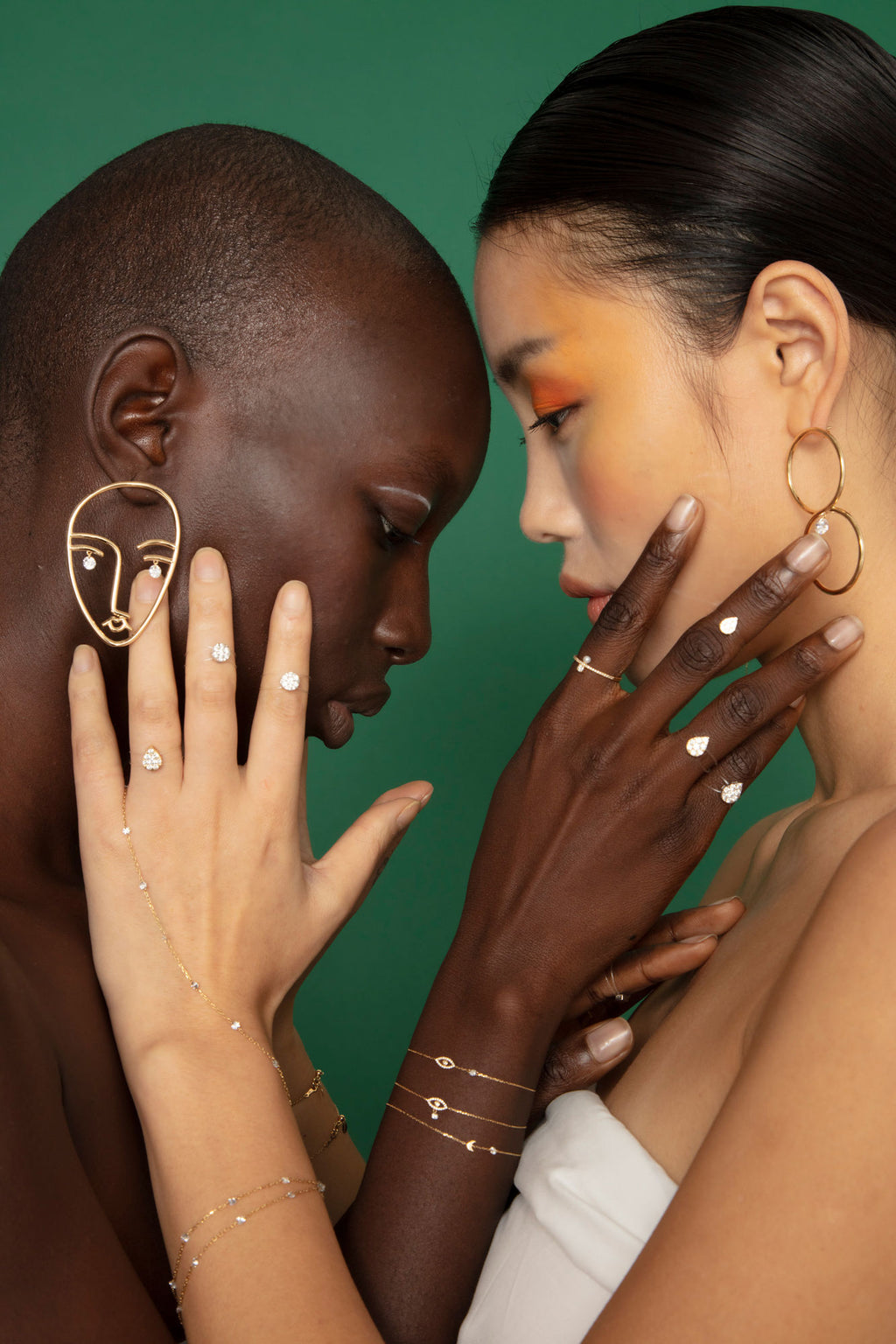 Aphrodite 18K Gold Ring w. Diamonds & Pearl