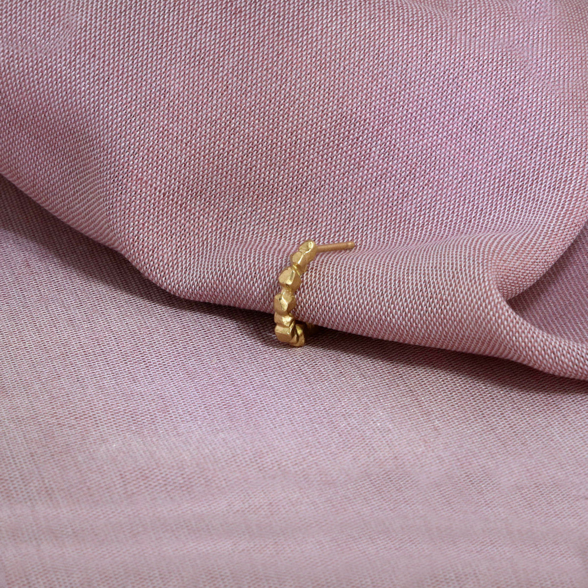 Small Nugget Huggie Hoop Gold