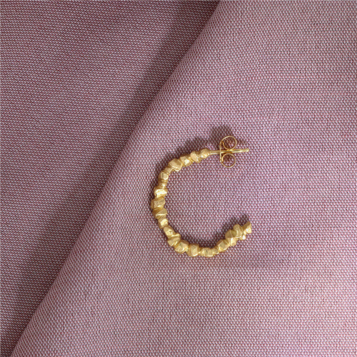 Medium Nugget Hoop Gold